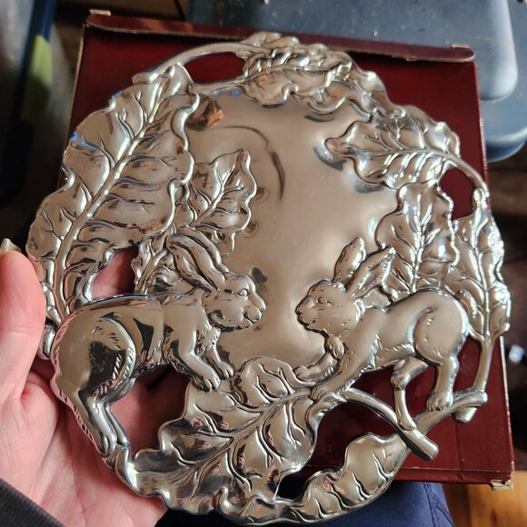 Arthur Court Designs Bunny Aluminum Trivet Year 2000 Decorative & Functional Lea - Picture 1 of 6